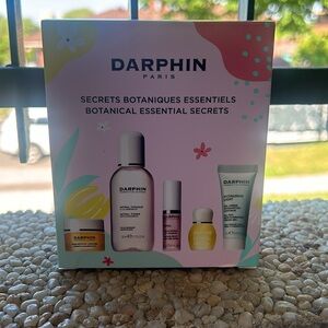 Brand New Darphin Botanical Essential Secrets